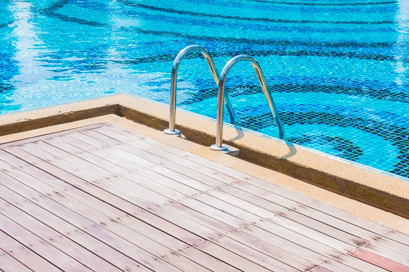 Piscine hors sol en bois