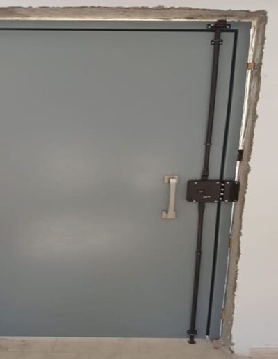 porte métallique