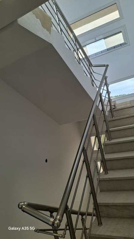 Menuiserie aluminium en cours de réalisation