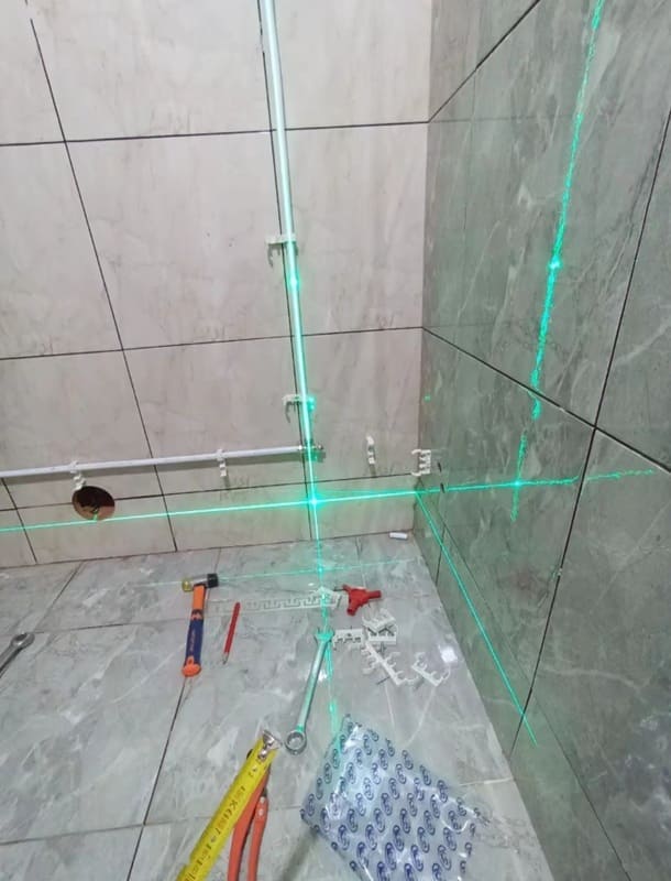 Travaux sanitaires réalisés par un plombier